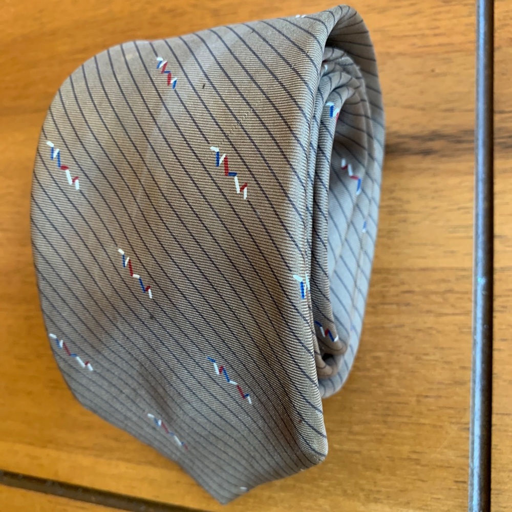 Ron Chereskin 100% Silk Tie Necktie (Gift with Purchase)